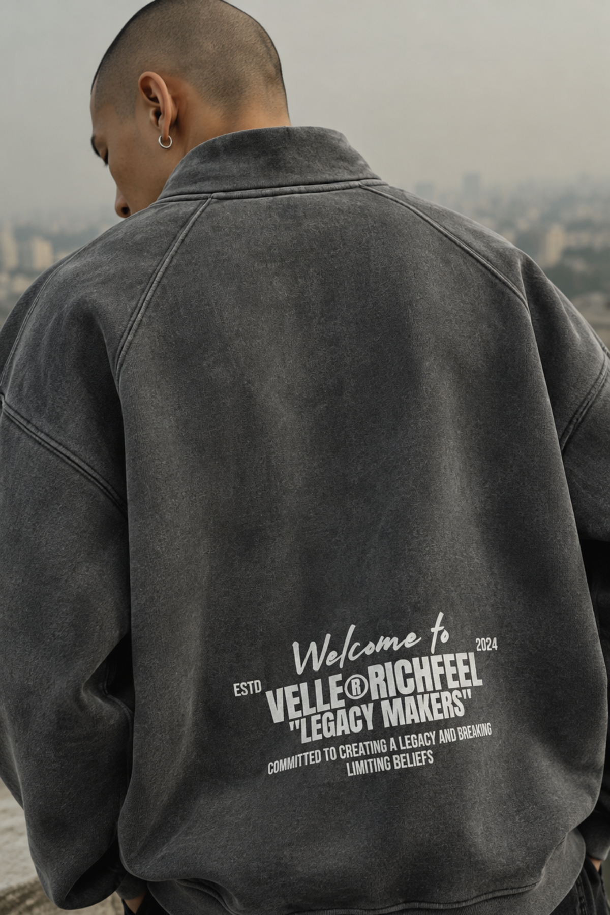 Sweatshirt Unissexo Com Meio Zíper e Gola Alta