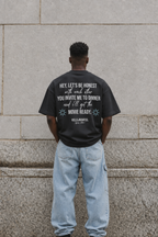 boxy-fit t-shirt unissexo com arte "BE HONEST" branca