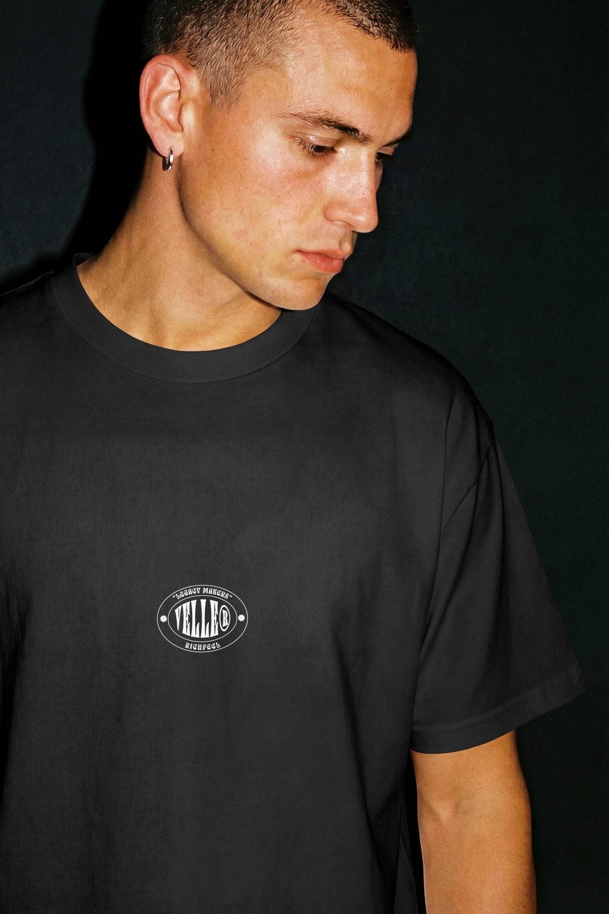 T-shirt boxy Velle Vintage — Preta