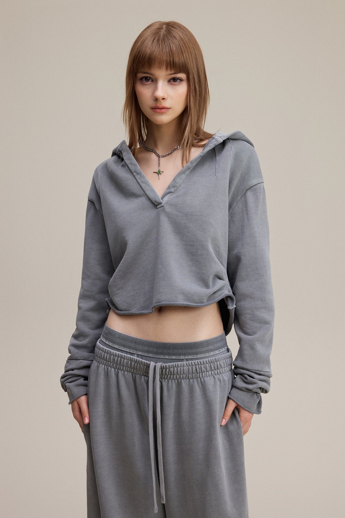 320GSM Women’s Pigment-Wash Hooded  Pleated V-Neck Hoodie Medium gray