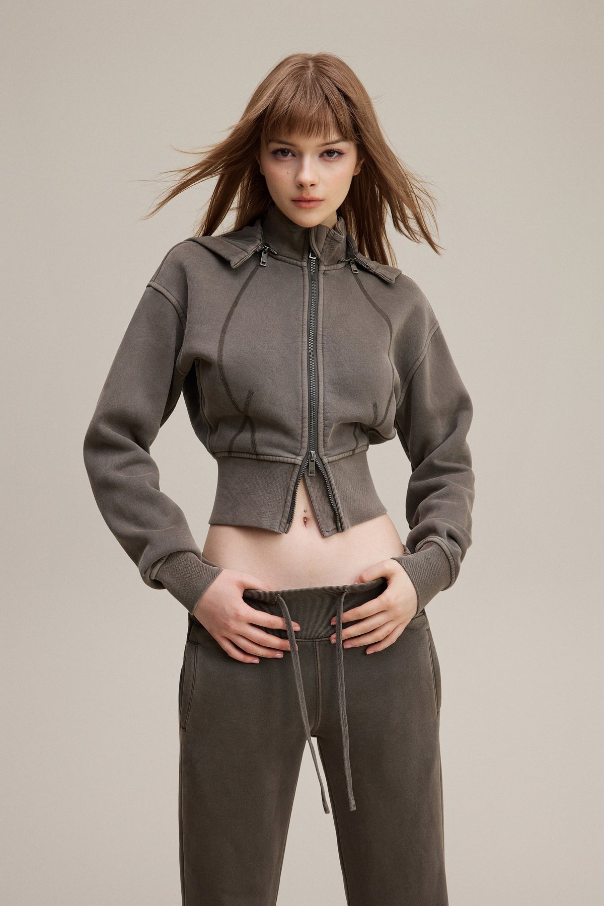 400GSM Women's Slim-Fit Pigment-Wash Zip-Up Hoodie with Detachable Hood Coffee