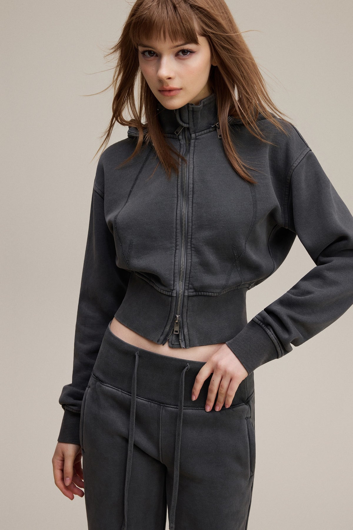 400GSM Women's Slim-Fit Pigment-Wash Zip-Up Hoodie with Detachable Hood Dark gray
