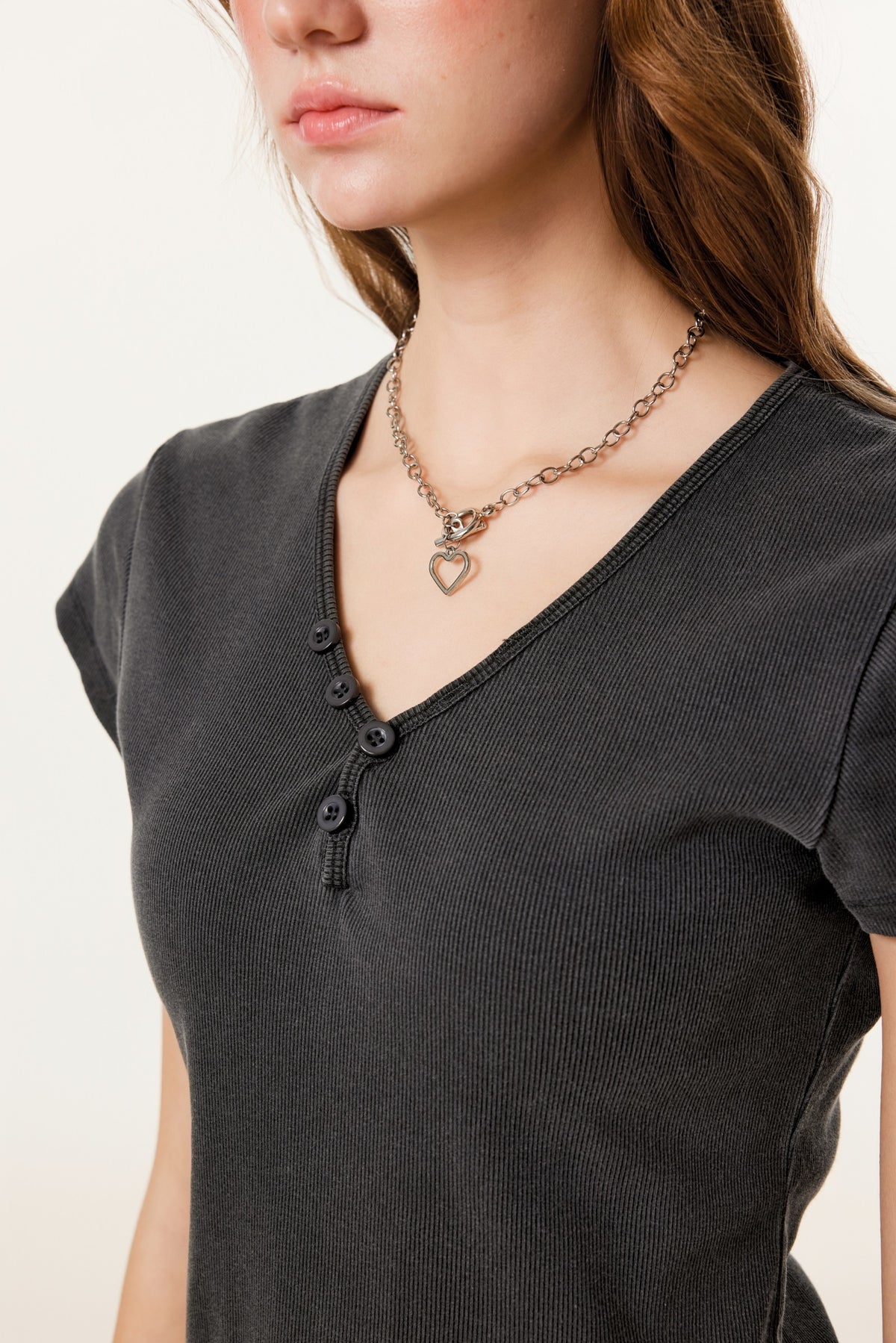 275GSM Women’s V-Neck Ski-Inspired Distressed-Wash T-shirt Dark gray